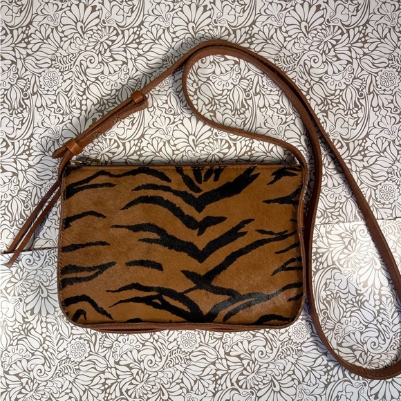Madewell Handbags - Madewell The Simple Crossbody Bag in Tiger Calf Hair